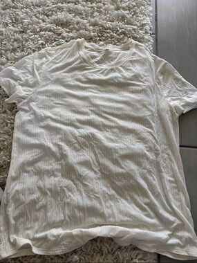 Aloe White Ribbed Short-Sleeve Shirt